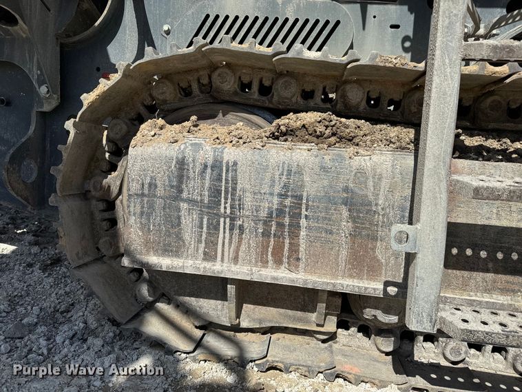 image for item NL9814 2017 Powerscreen Trakpactor 320SR impact crusher screening plant