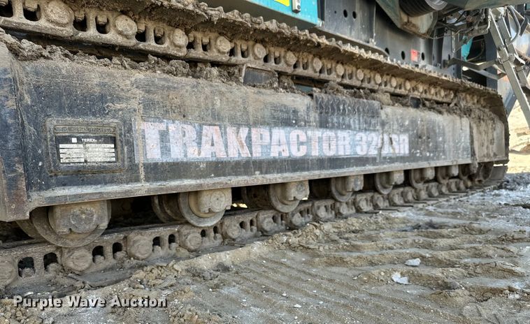 image for item NL9814 2017 Powerscreen Trakpactor 320SR impact crusher screening plant