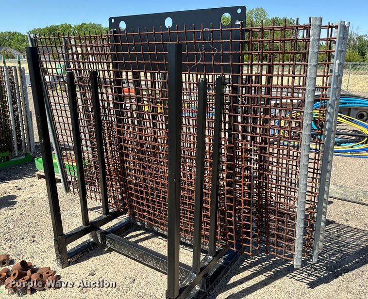 image for item NL9814 2017 Powerscreen Trakpactor 320SR impact crusher screening plant