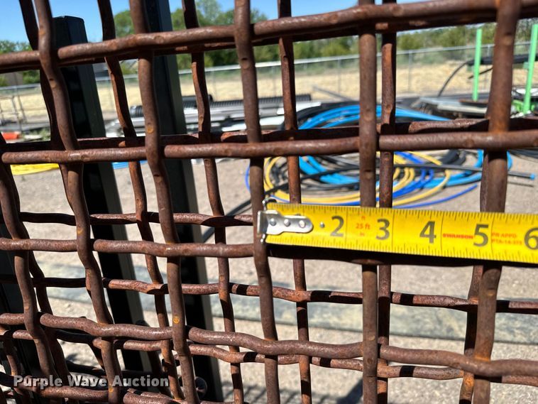 image for item NL9814 2017 Powerscreen Trakpactor 320SR impact crusher screening plant