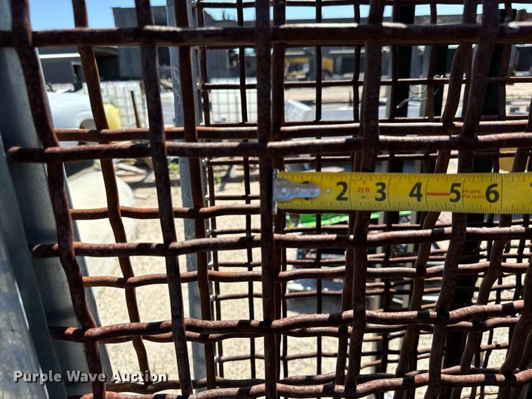 image for item NL9814 2017 Powerscreen Trakpactor 320SR impact crusher screening plant