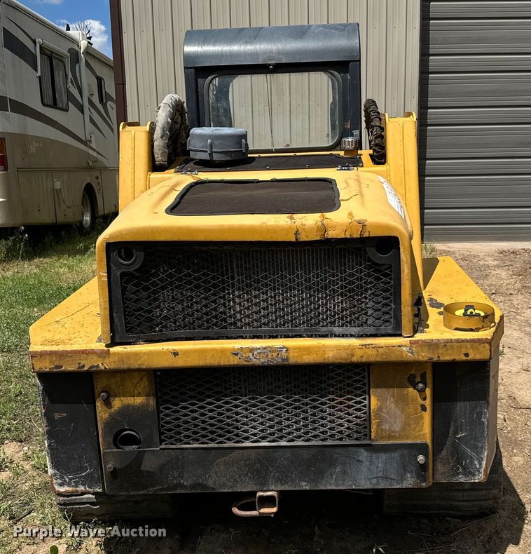 image for item NL9843 2005 ASV RC85  tracked skid steer loader