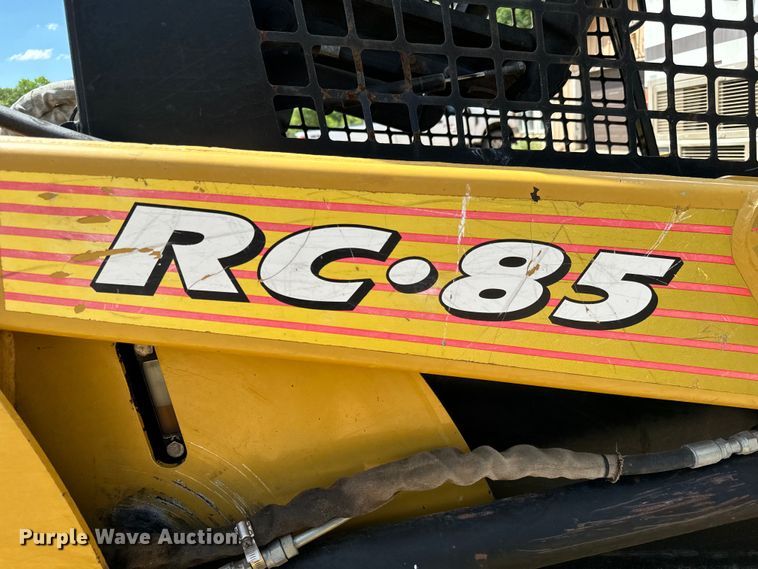 image for item NL9843 2005 ASV RC85  tracked skid steer loader