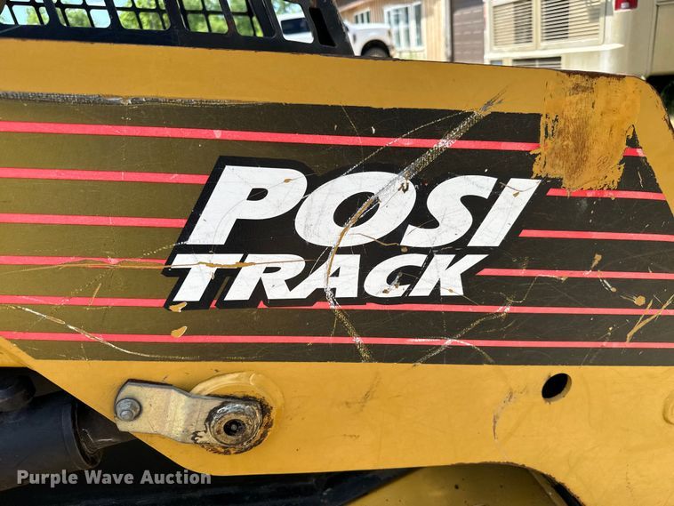 image for item NL9843 2005 ASV RC85  tracked skid steer loader