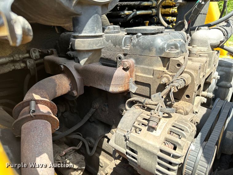 image for item NL9843 2005 ASV RC85  tracked skid steer loader