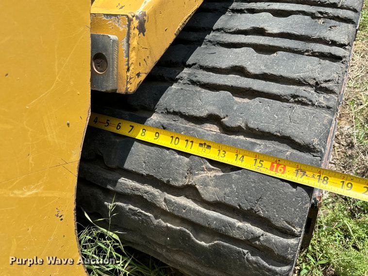 image for item NL9843 2005 ASV RC85  tracked skid steer loader