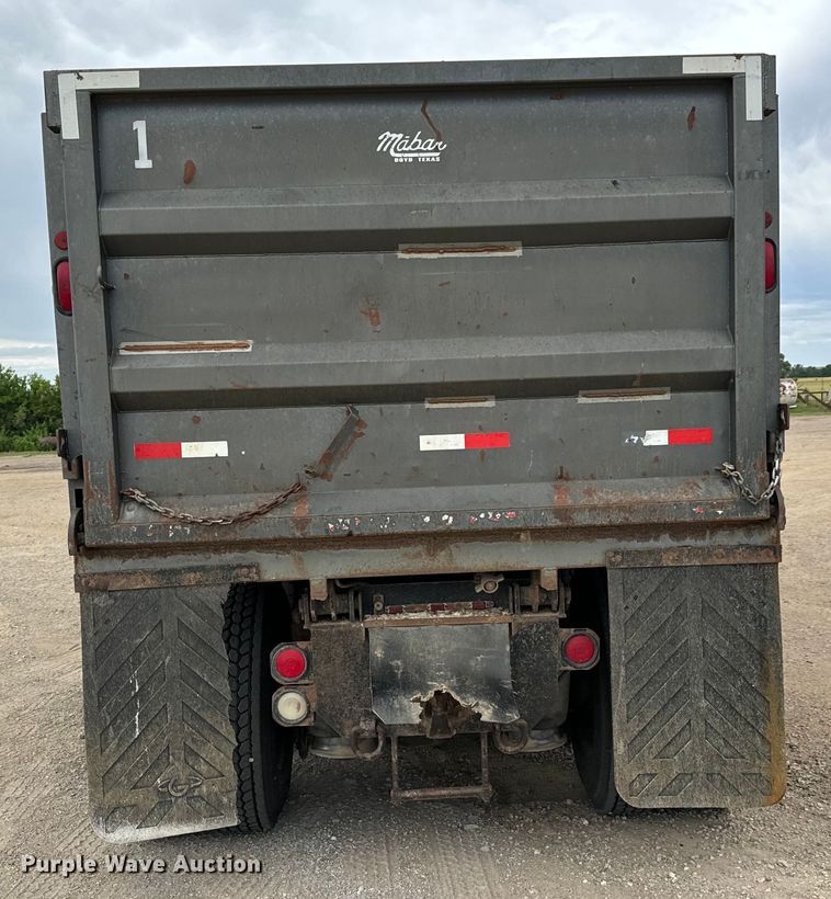 image for item NL9844 2005 Freightliner  Century Class S/T dump truck