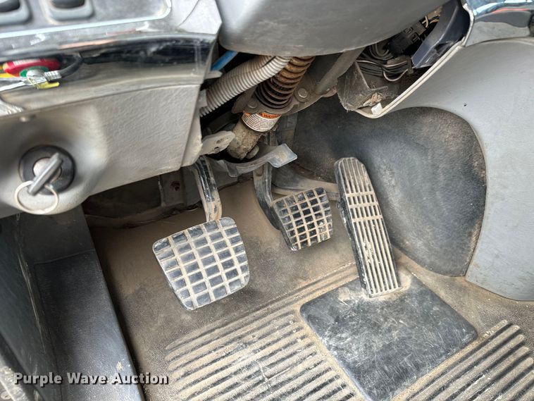 image for item NL9844 2005 Freightliner  Century Class S/T dump truck