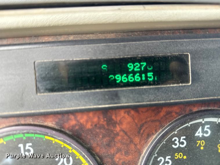 image for item NL9844 2005 Freightliner  Century Class S/T dump truck