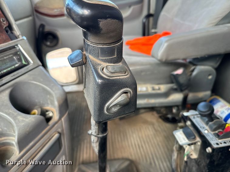 image for item NL9844 2005 Freightliner  Century Class S/T dump truck