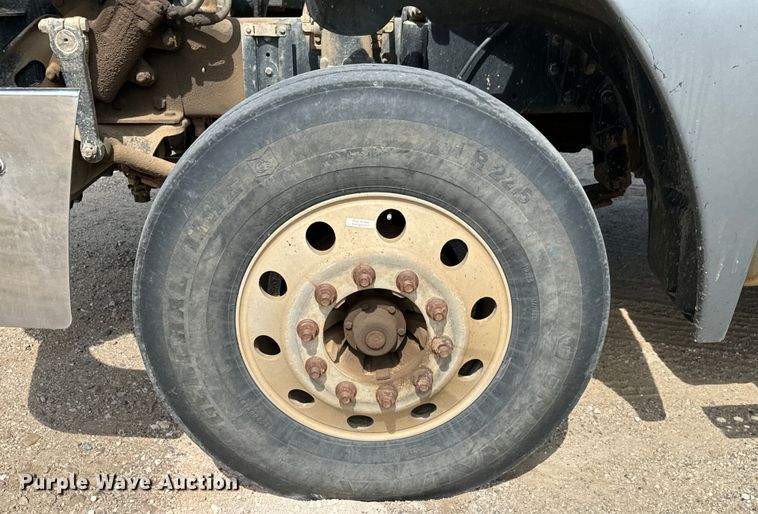 image for item NL9844 2005 Freightliner  Century Class S/T dump truck