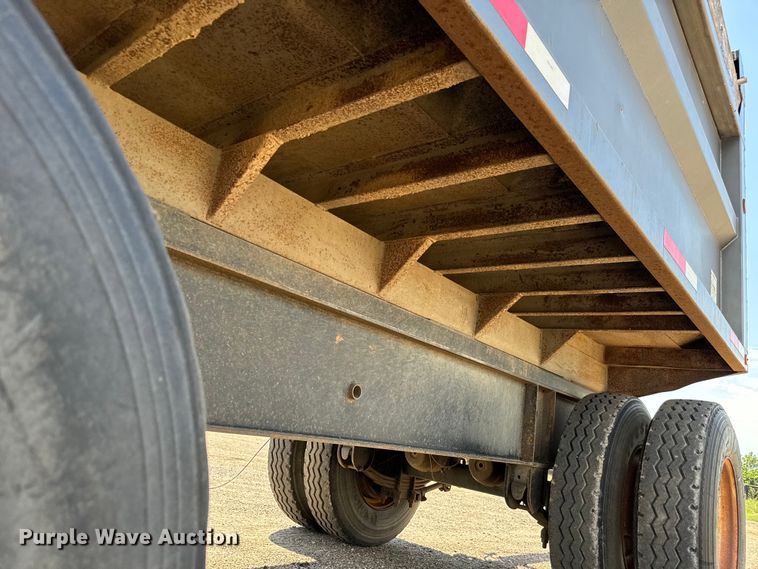 image for item NL9845 2010 Martin end dump pup trailer