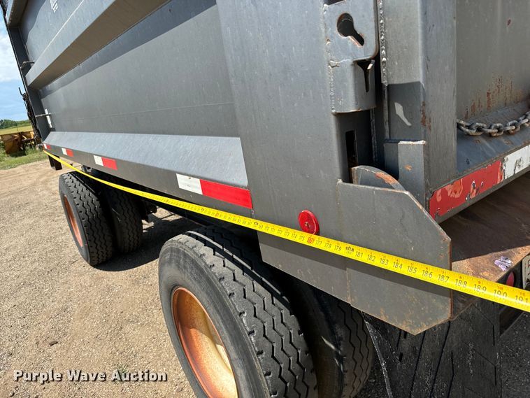 image for item NL9845 2010 Martin end dump pup trailer