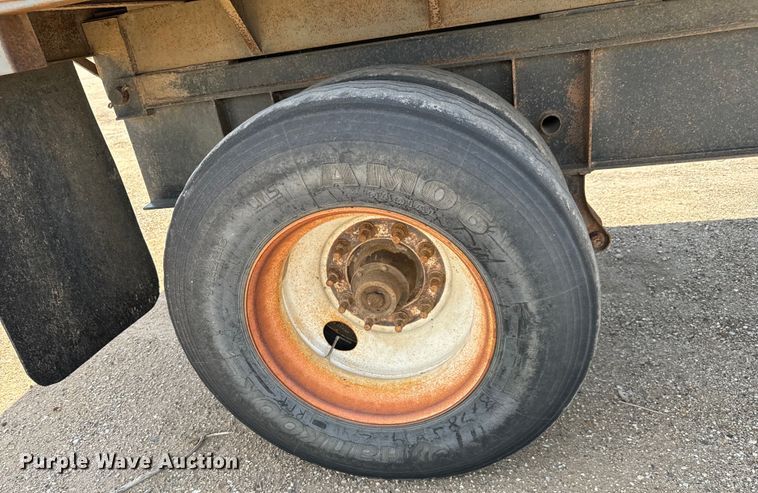 image for item NL9845 2010 Martin end dump pup trailer