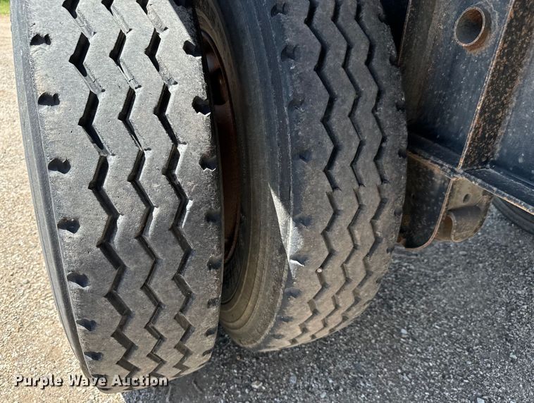 image for item NL9845 2010 Martin end dump pup trailer