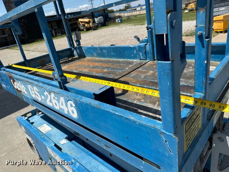 image for item NL9858 2005 Genie GS-2646 scissor lift