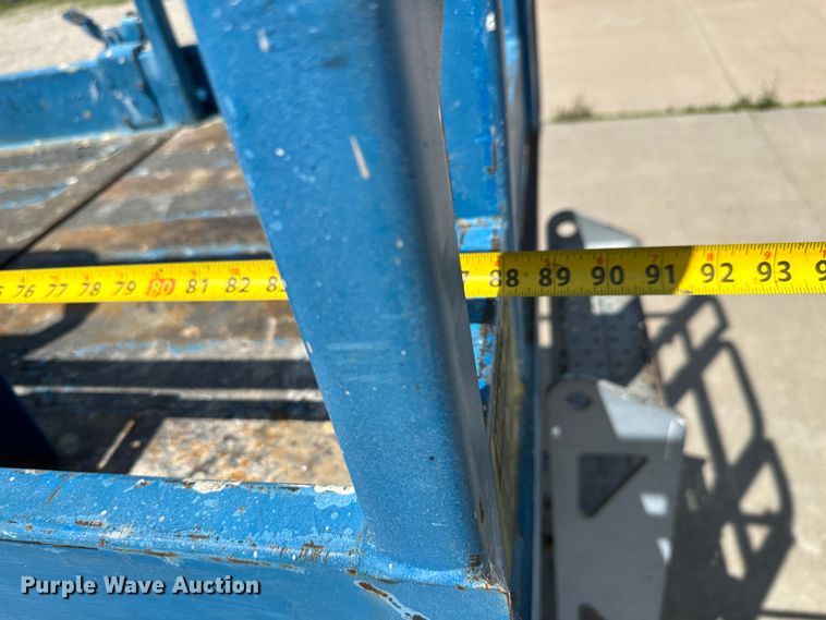 image for item NL9858 2005 Genie GS-2646 scissor lift