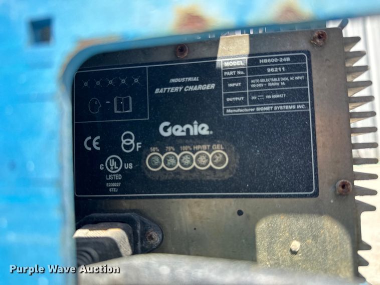 image for item NL9858 2005 Genie GS-2646 scissor lift