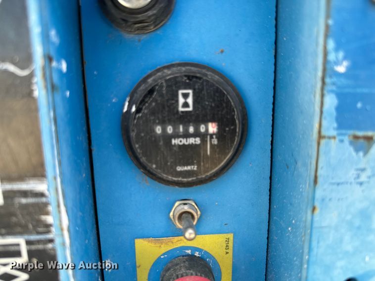 image for item NL9858 2005 Genie GS-2646 scissor lift