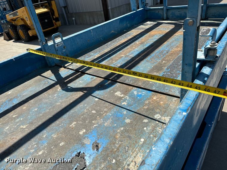 image for item NL9859 2005 Genie GS-2646 scissor lift