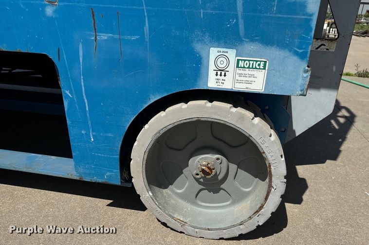 image for item NL9859 2005 Genie GS-2646 scissor lift