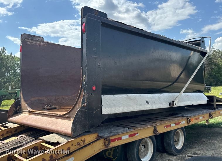 image for item NL9866 Ox Bodies 16FT 21YD dump bed