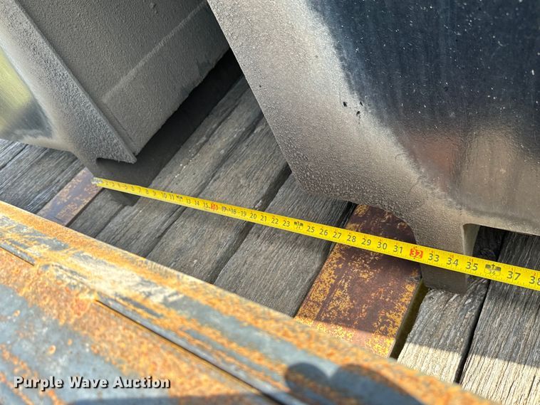 image for item NL9866 Ox Bodies 16FT 21YD dump bed