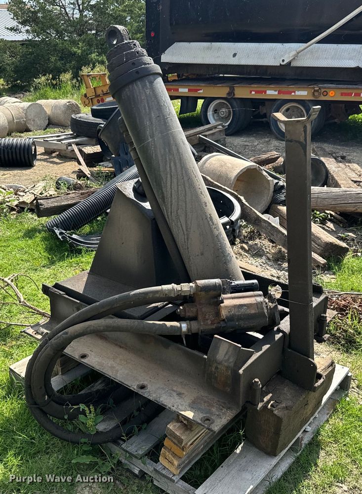 image for item NL9866 Ox Bodies 16FT 21YD dump bed