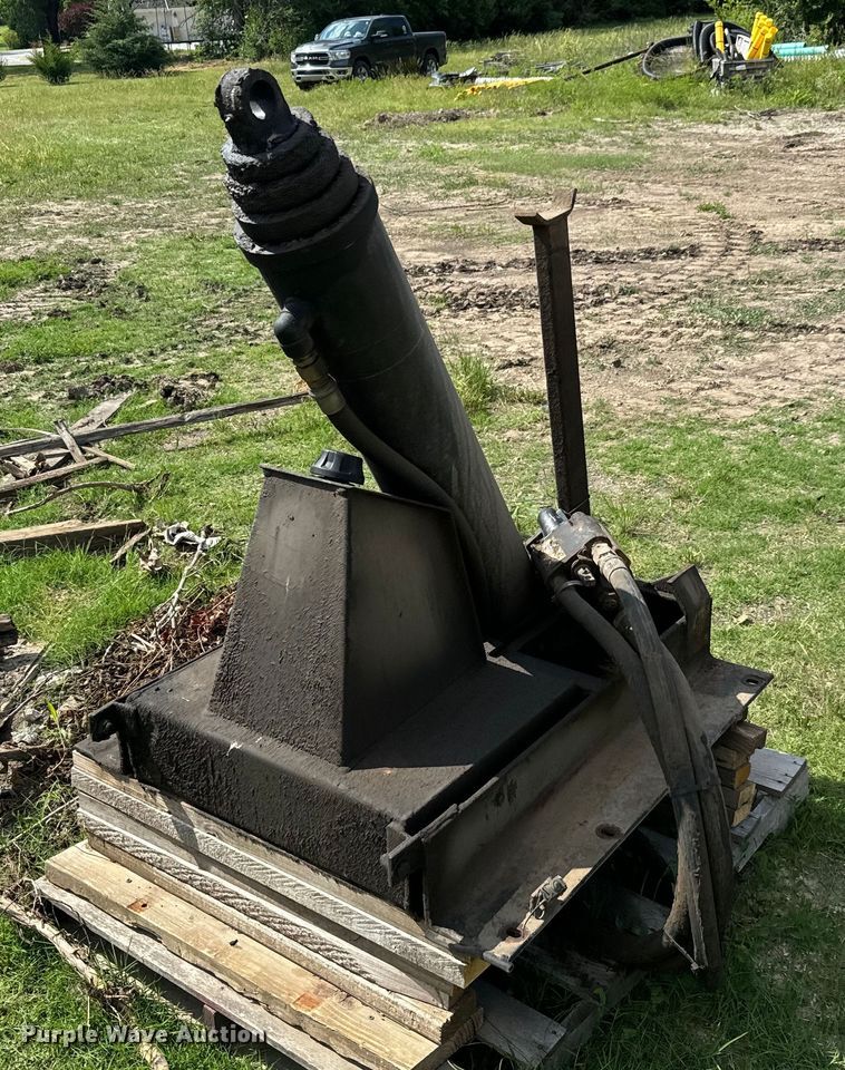 image for item NL9866 Ox Bodies 16FT 21YD dump bed