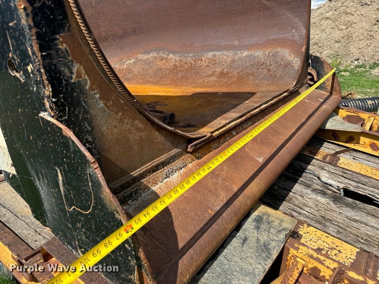 image for item NL9866 Ox Bodies 16FT 21YD dump bed