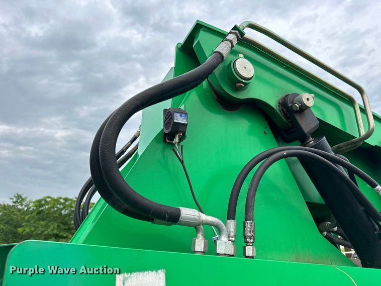 image for item NR9921 2014 JLG 6036 telehandler