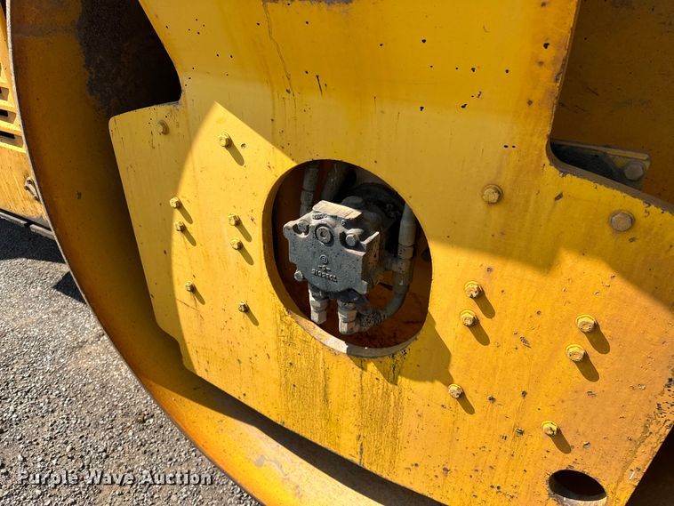 image for item NR9923 1999 Dynapac  CC522 double drum vibratory roller