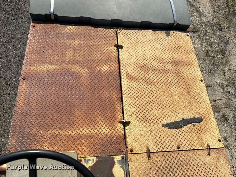 image for item NR9925 1993 Ingersoll Rand PT125R pneumatic roller