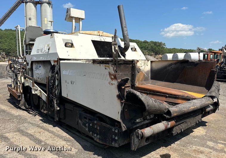 image for item NR9926 2004 Cedarapids  CR462 paver