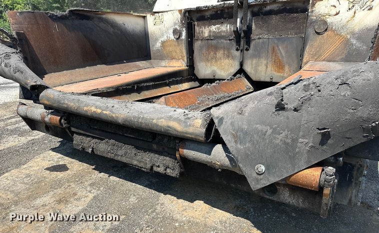 image for item NR9926 2004 Cedarapids  CR462 paver