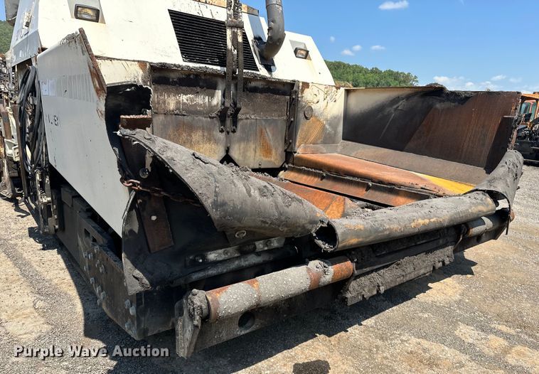 image for item NR9926 2004 Cedarapids  CR462 paver