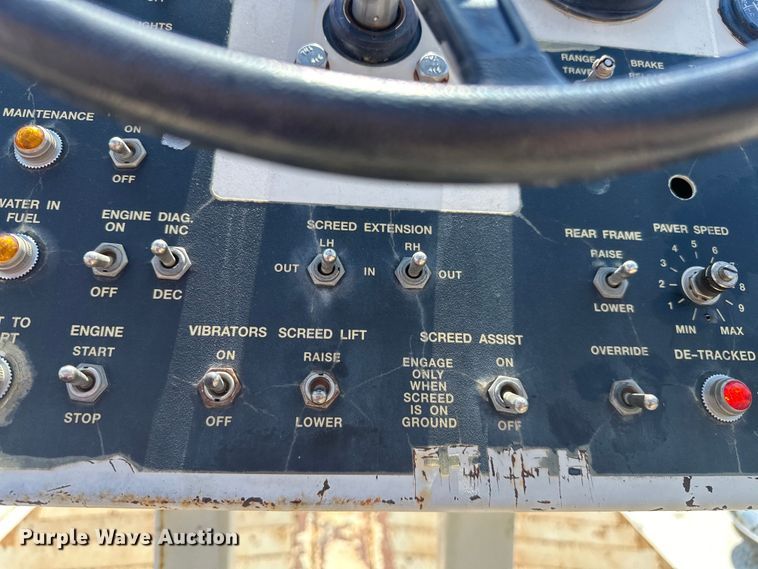 image for item NR9926 2004 Cedarapids  CR462 paver