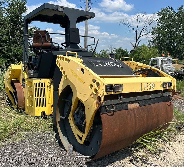 image for item NR9927 2006 Bomag BW190 AD-4 double drum vibratory roller