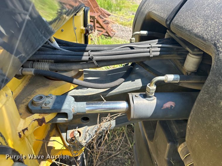 image for item NR9927 2006 Bomag BW190 AD-4 double drum vibratory roller