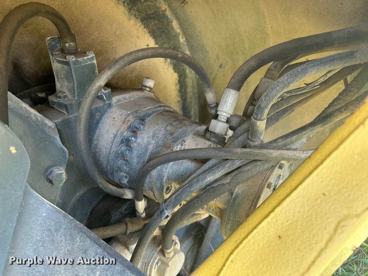 image for item NR9927 2006 Bomag BW190 AD-4 double drum vibratory roller