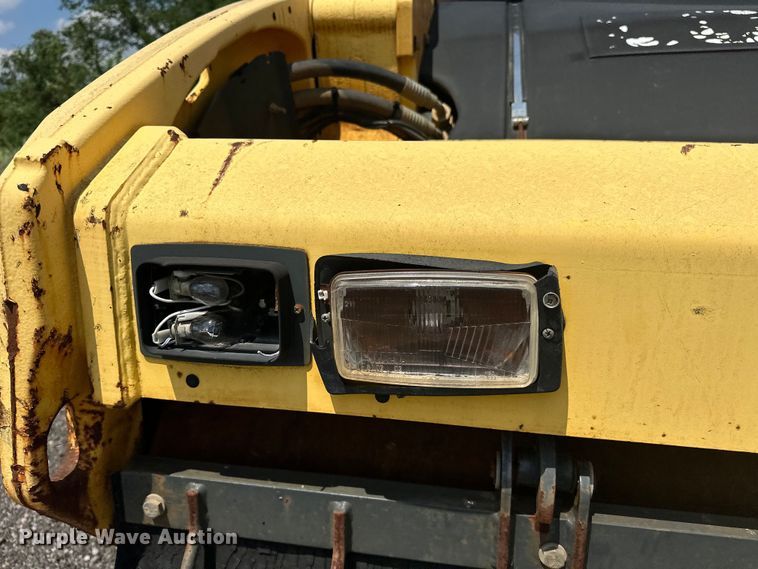 image for item NR9927 2006 Bomag BW190 AD-4 double drum vibratory roller