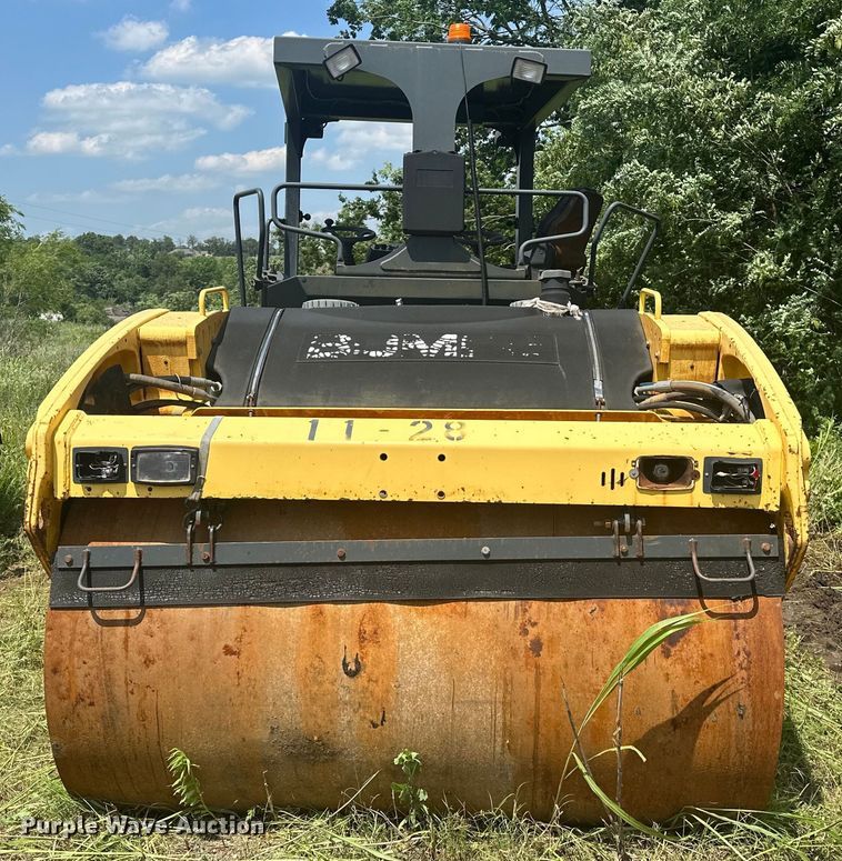 image for item NR9928 2005 Bomag BW190 AD-4 double drum vibratory roller