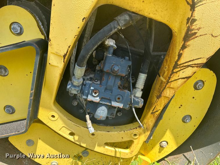 image for item NR9928 2005 Bomag BW190 AD-4 double drum vibratory roller