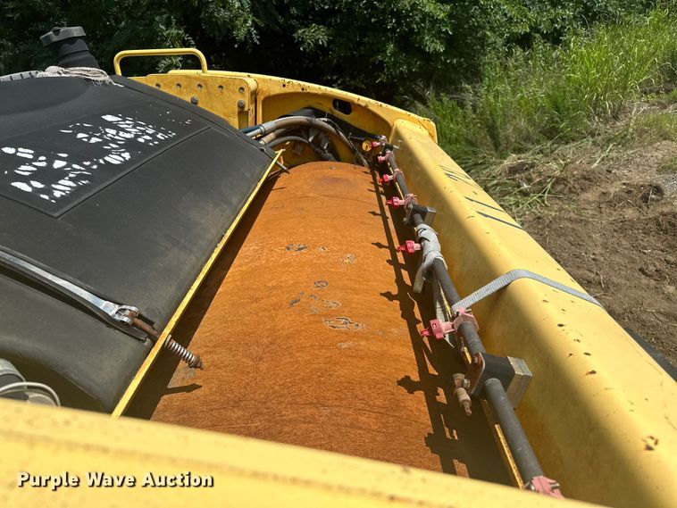 image for item NR9928 2005 Bomag BW190 AD-4 double drum vibratory roller