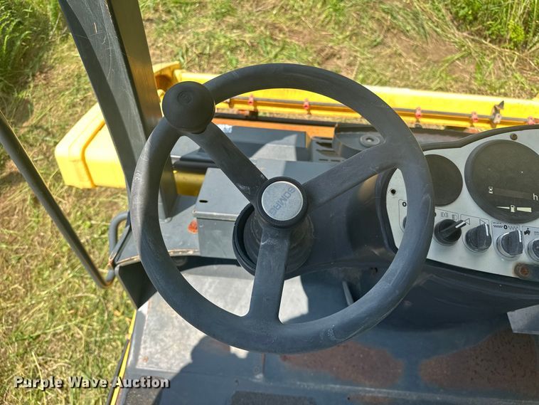 image for item NR9928 2005 Bomag BW190 AD-4 double drum vibratory roller