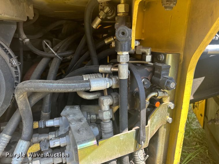 image for item NR9928 2005 Bomag BW190 AD-4 double drum vibratory roller