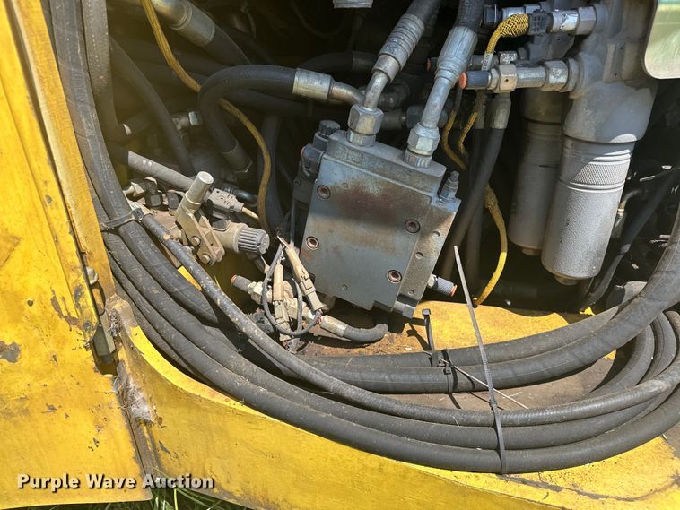 image for item NR9928 2005 Bomag BW190 AD-4 double drum vibratory roller