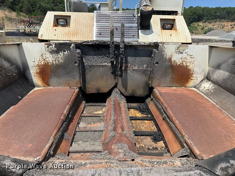 image for item NR9931 Cedarapids  CR361R paver