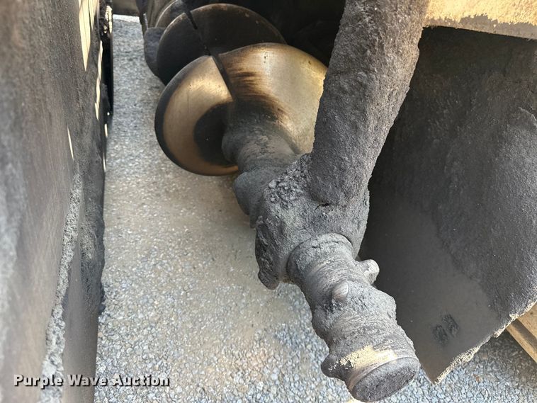 image for item NR9931 Cedarapids  CR361R paver