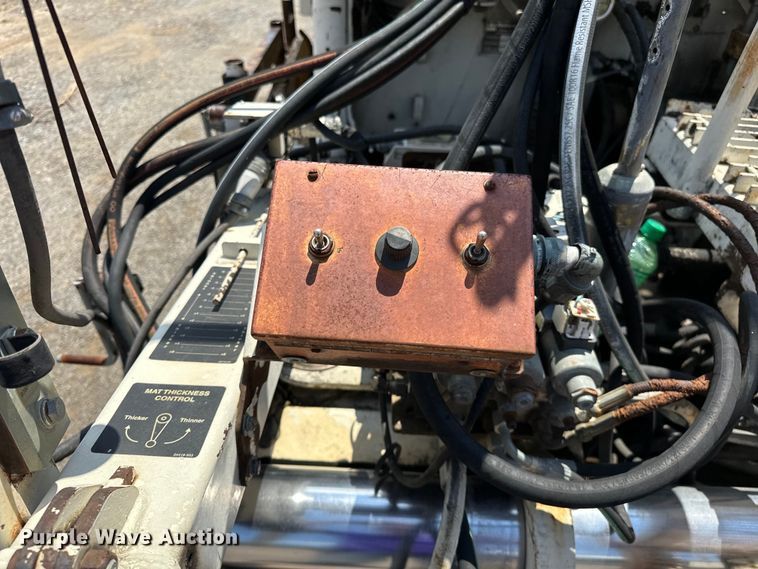 image for item NR9931 Cedarapids  CR361R paver